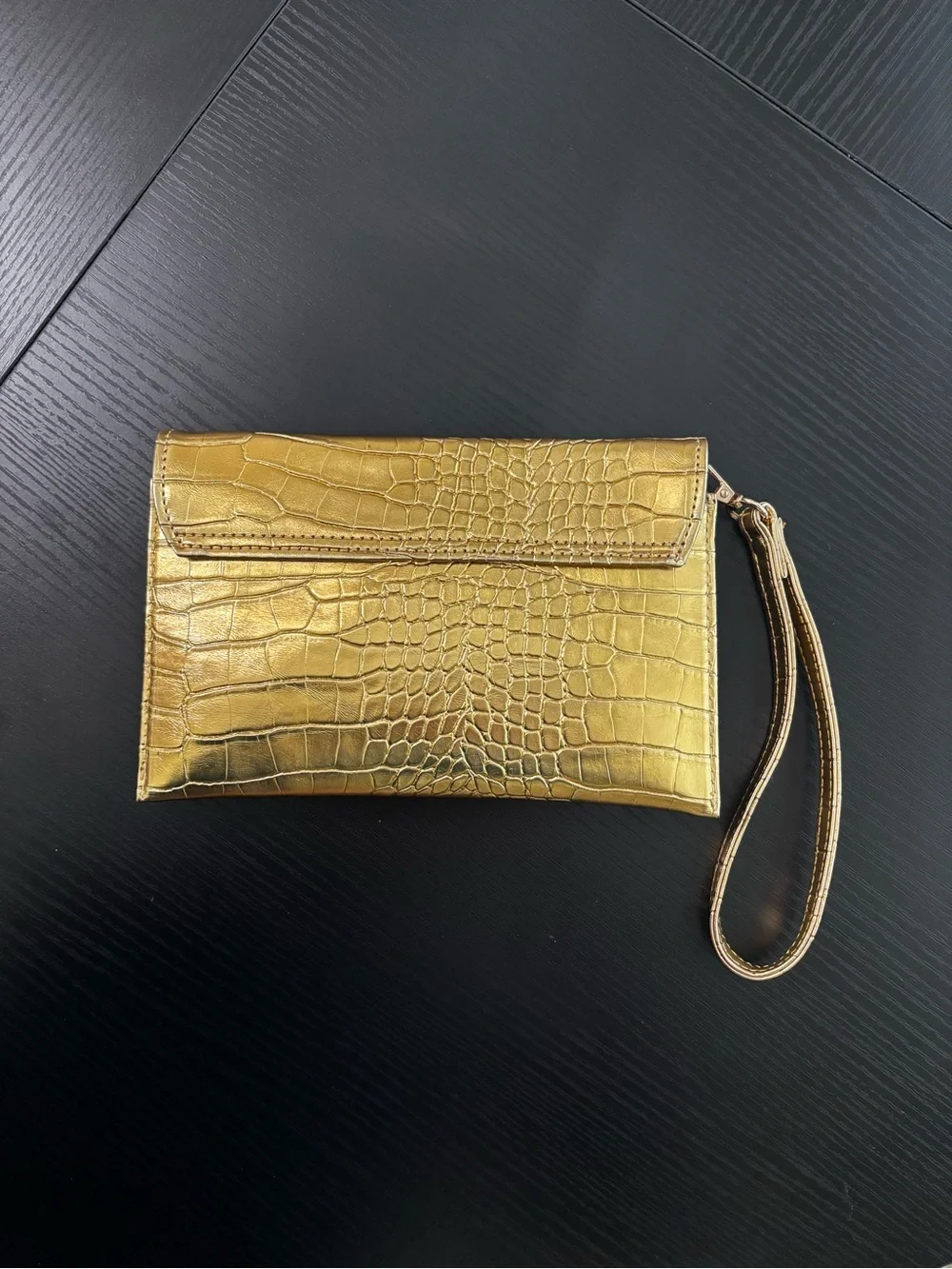 Gold Metallic Croc Embossed Envelope Clutch Wristlet Purse
